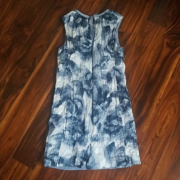 ❄❄❄Ann Taylor Watercolor Floral Crinkle dress - Picture 4 of 5